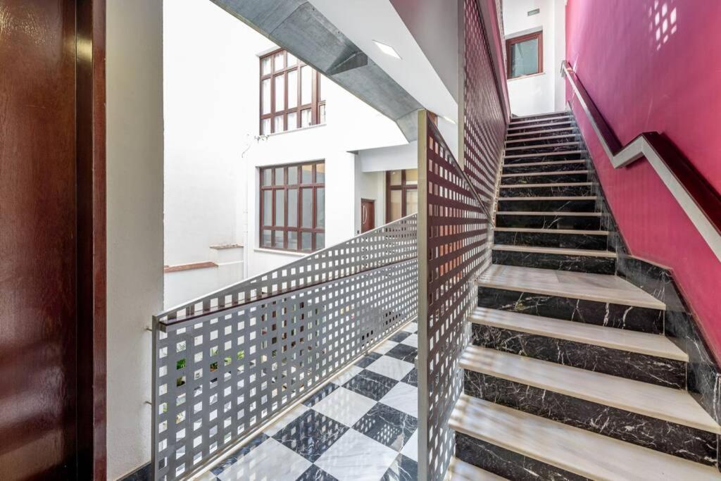 Carreterias Malaga Centro Apartment Luaran gambar