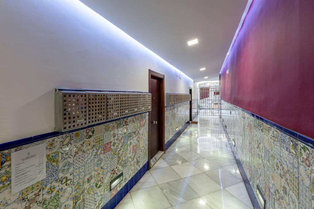 Carreterias Malaga Centro Apartment Luaran gambar