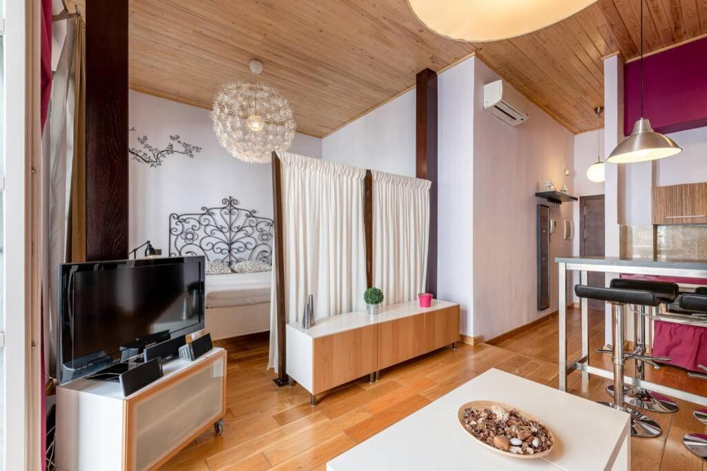 Carreterias Malaga Centro Apartment Luaran gambar